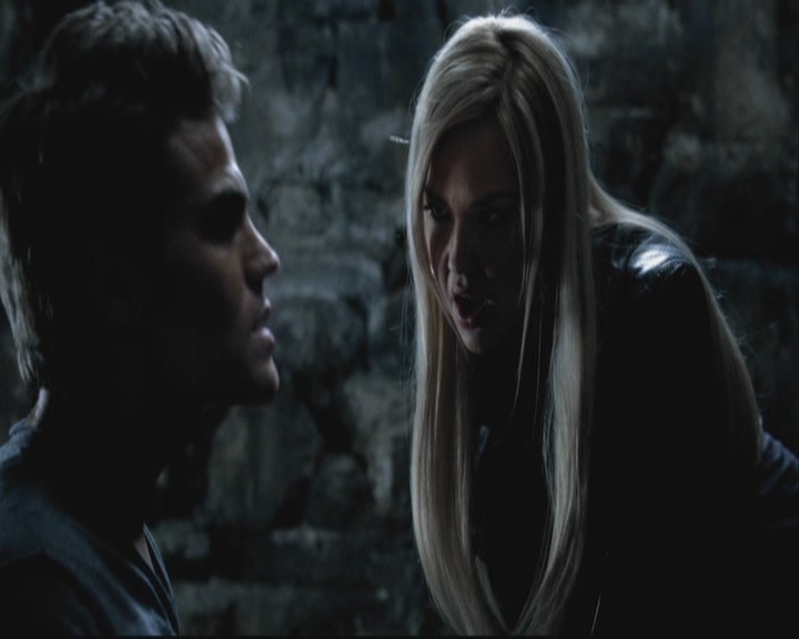 VampireDiariesWorld-dot-org-S3-StefansDescentIntoDarkness0397.jpg