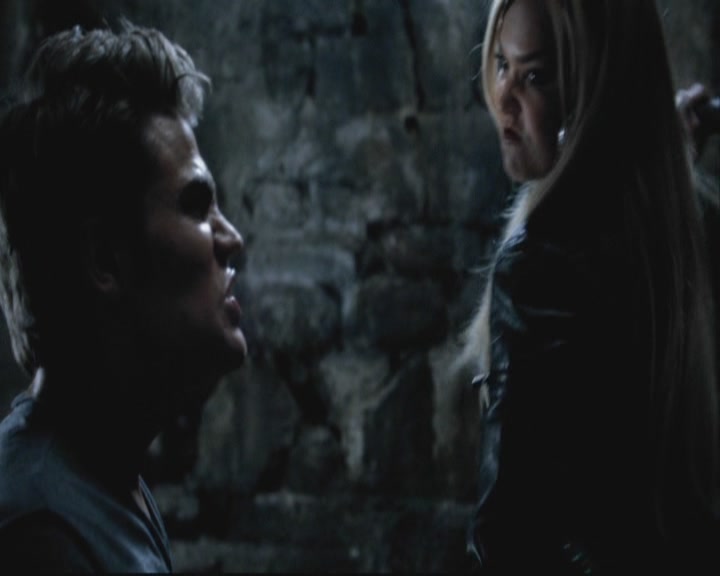 VampireDiariesWorld-dot-org-S3-StefansDescentIntoDarkness0398.jpg