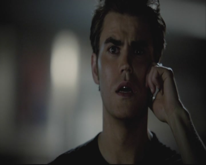 VampireDiariesWorld-dot-org-S3-StefansDescentIntoDarkness0440.jpg