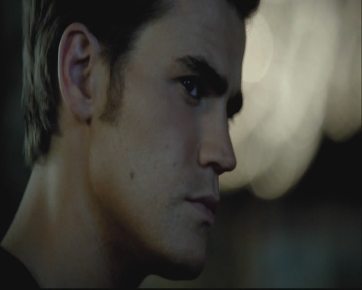 VampireDiariesWorld-dot-org-S3-TheOriginalVampireTheBeginning0611.jpg