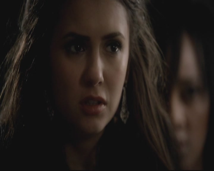 VampireDiariesWorld-dot-org-S3-TheOriginalVampireTheBeginning0674.jpg