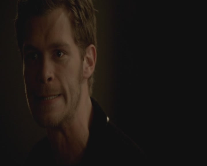 VampireDiariesWorld-dot-org-S3-TheOriginalVampireTheBeginning0683.jpg