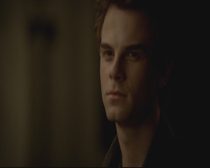 VampireDiariesWorld-dot-org-S3-TheOriginalVampireTheBeginning0698.jpg