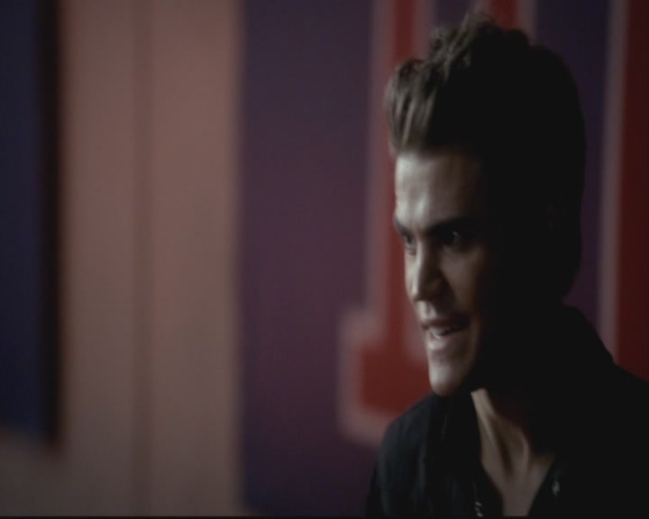 VampireDiariesWorld-dot-org-S3-TheOriginalVampireTheBeginning0722.jpg