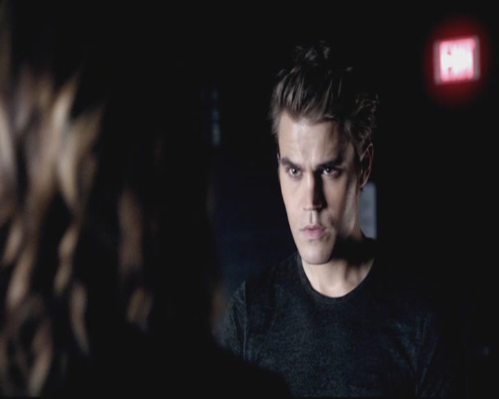 VampireDiariesWorld-dot-org-S3-TheOriginalVampireTheBeginning0774.jpg