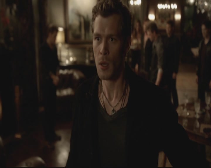 VampireDiariesWorld-dot-org-S3-TheOriginalVampireTheBeginning0993.jpg