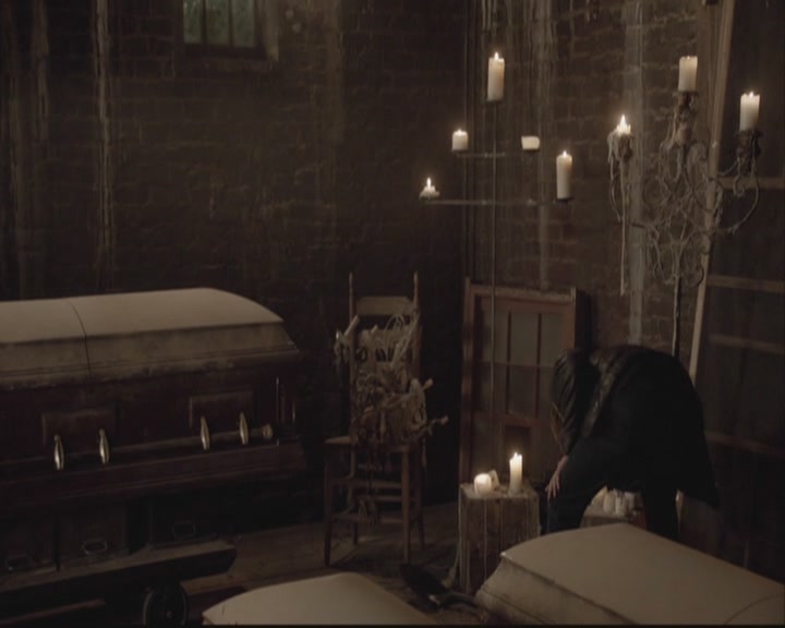 VampireDiariesWorld-dot-org-DeletedScenes-3x11OurTown0108.jpg