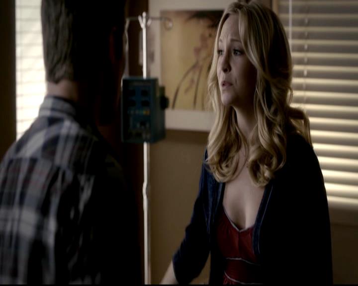 VampireDiariesWorld-dot-org_4x01GrowingPains0336.jpg