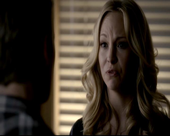 VampireDiariesWorld-dot-org_4x01GrowingPains0346.jpg