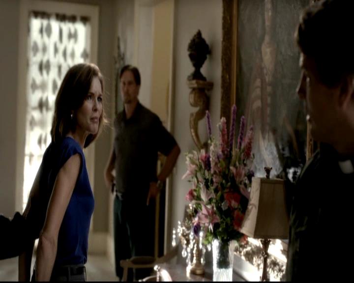 VampireDiariesWorld-dot-org_4x01GrowingPains0372.jpg