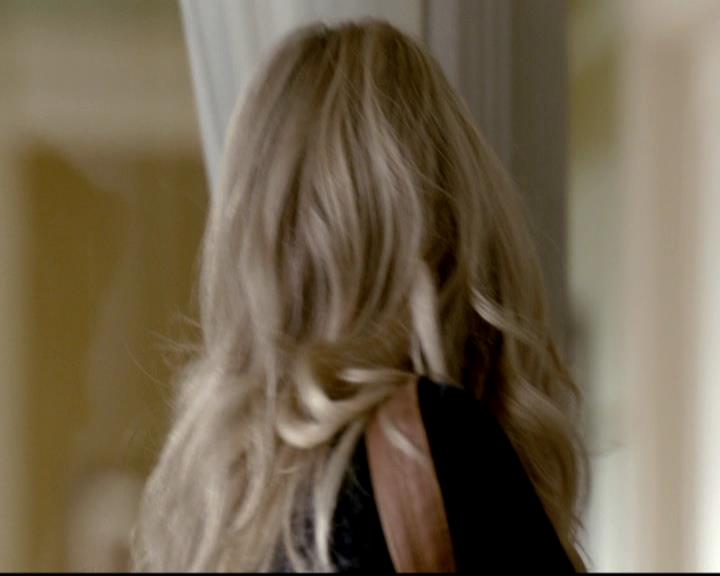 VampireDiariesWorld-dot-org_4x01GrowingPains0408.jpg