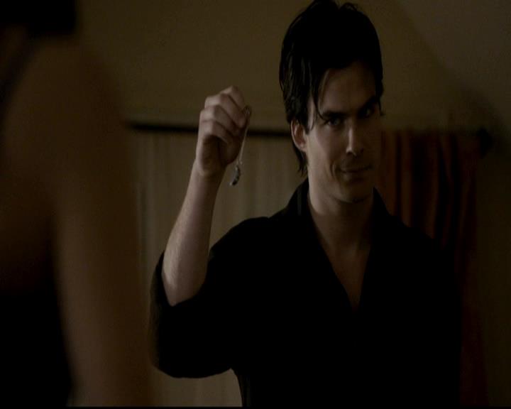 VampireDiariesWorld-dot-org_4x01GrowingPains0555.jpg