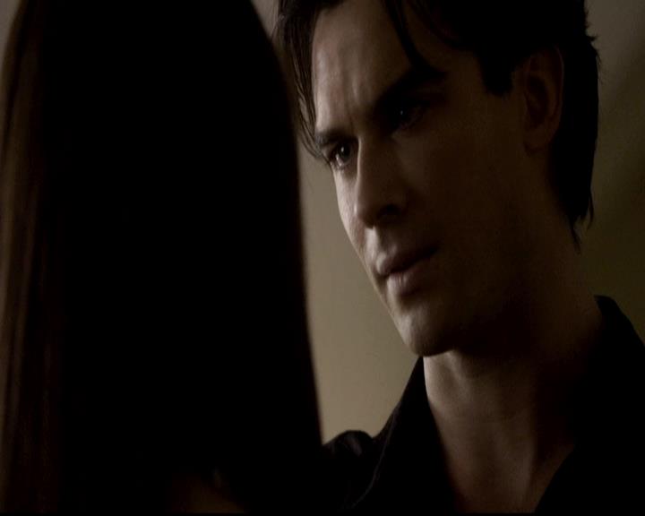 VampireDiariesWorld-dot-org_4x01GrowingPains0624.jpg