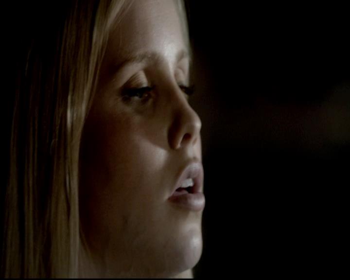 VampireDiariesWorld-dot-org_4x01GrowingPains0694.jpg