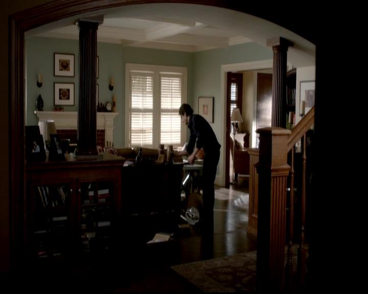 VampireDiariesWorld-dot-org_4x01GrowingPains0819.jpg