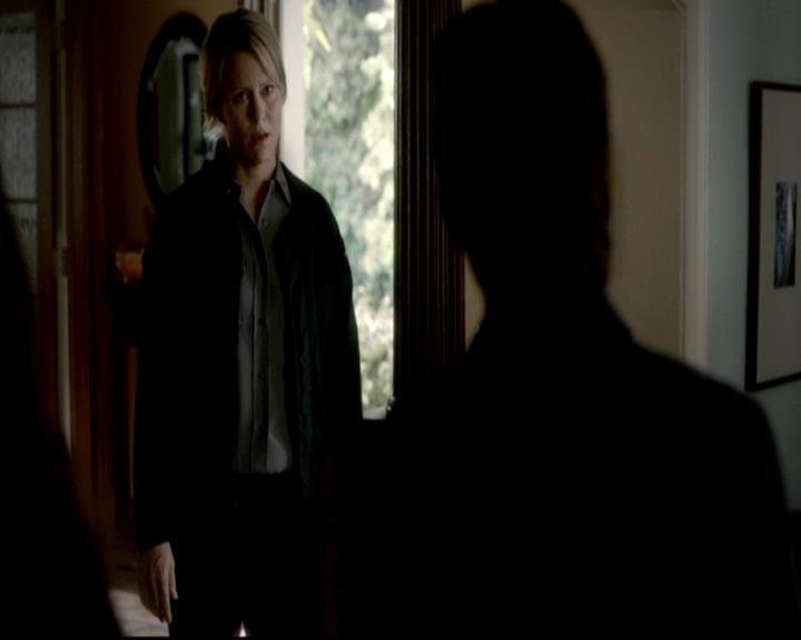 VampireDiariesWorld-dot-org_4x01GrowingPains0827.jpg