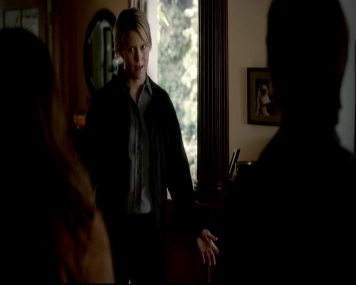 VampireDiariesWorld-dot-org_4x01GrowingPains0828.jpg