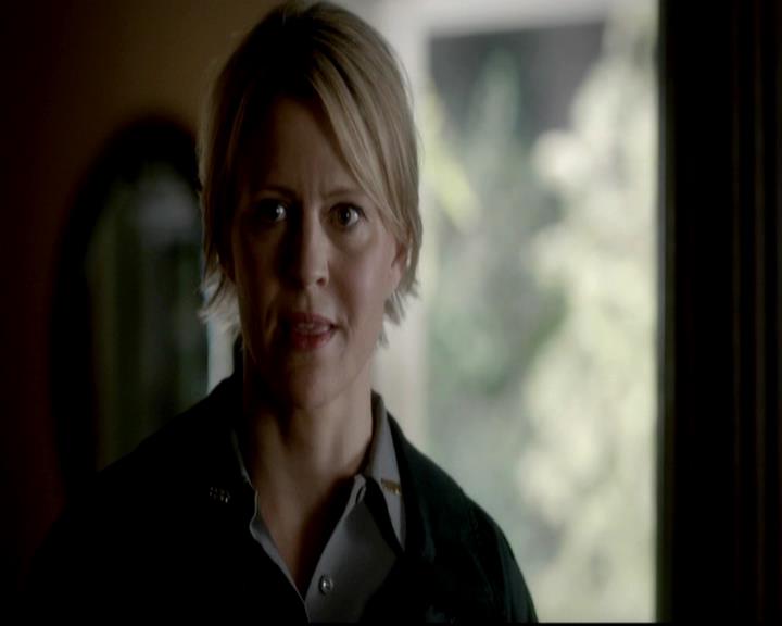 VampireDiariesWorld-dot-org_4x01GrowingPains0831.jpg