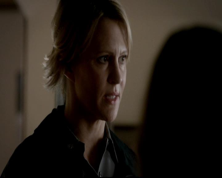 VampireDiariesWorld-dot-org_4x01GrowingPains0843.jpg