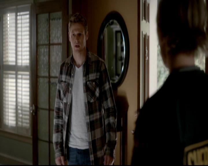 VampireDiariesWorld-dot-org_4x01GrowingPains0849.jpg