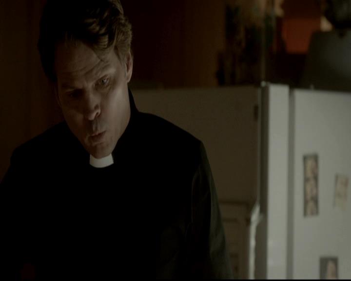 VampireDiariesWorld-dot-org_4x01GrowingPains0900.jpg