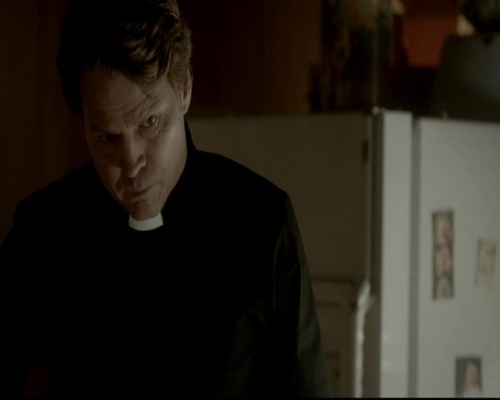 VampireDiariesWorld-dot-org_4x01GrowingPains0901.jpg