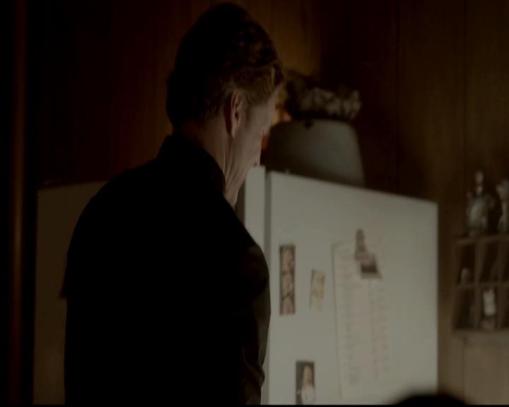 VampireDiariesWorld-dot-org_4x01GrowingPains0915.jpg