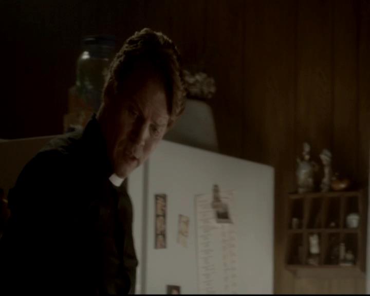 VampireDiariesWorld-dot-org_4x01GrowingPains0917.jpg