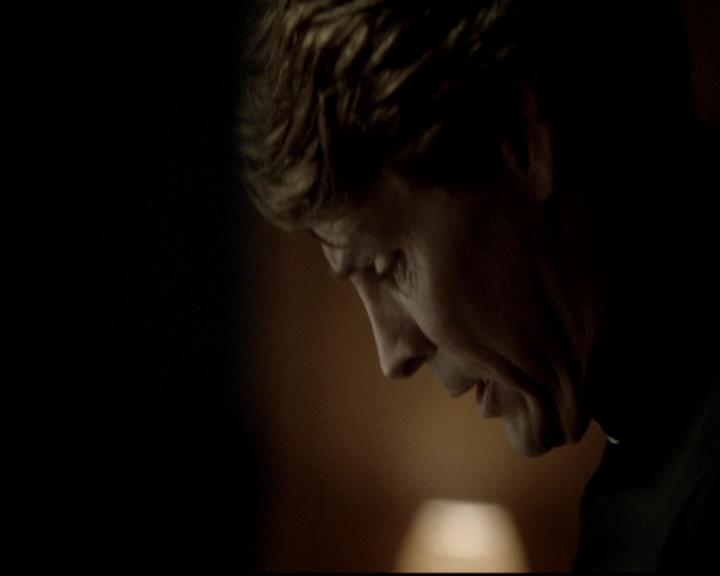 VampireDiariesWorld-dot-org_4x01GrowingPains0923.jpg