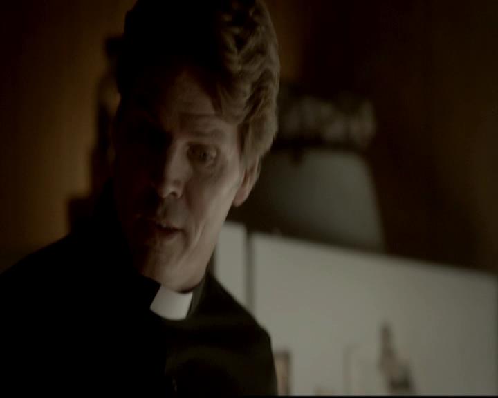 VampireDiariesWorld-dot-org_4x01GrowingPains0931.jpg