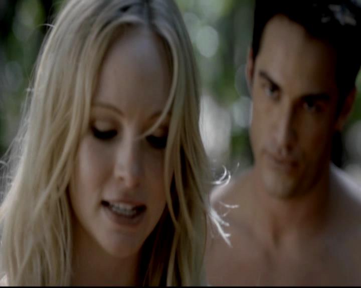 VampireDiariesWorld-dot-org_4x01GrowingPains1039.jpg