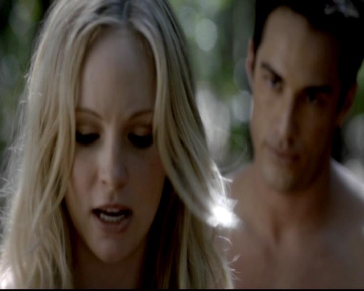 VampireDiariesWorld-dot-org_4x01GrowingPains1040.jpg