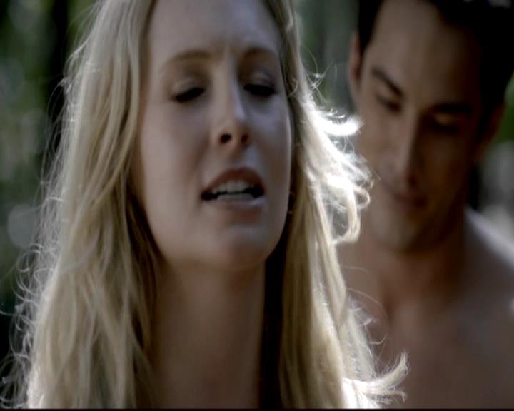 VampireDiariesWorld-dot-org_4x01GrowingPains1042.jpg