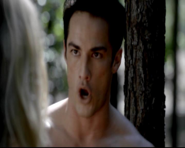 VampireDiariesWorld-dot-org_4x01GrowingPains1049.jpg