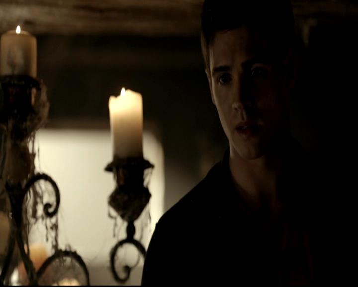 VampireDiariesWorld-dot-org_4x01GrowingPains1078.jpg