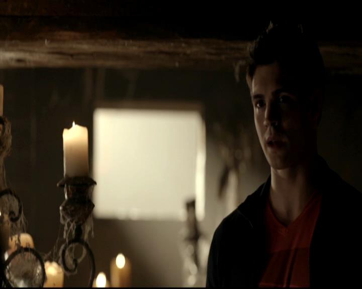 VampireDiariesWorld-dot-org_4x01GrowingPains1088.jpg