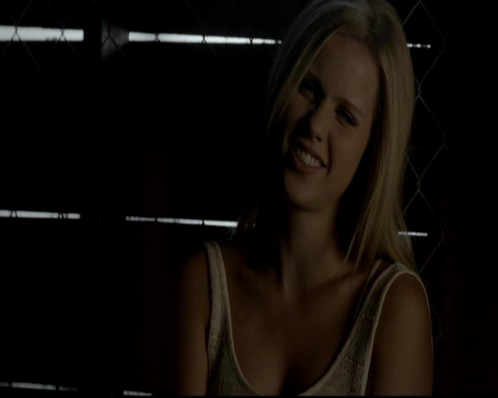 VampireDiariesWorld-dot-org_4x01GrowingPains1211.jpg