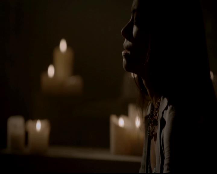 VampireDiariesWorld-dot-org_4x01GrowingPains1216.jpg