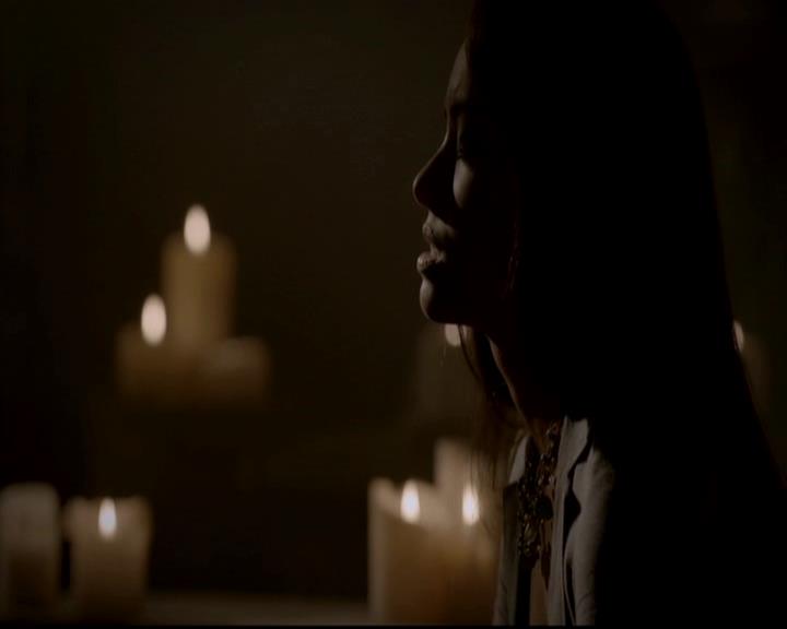 VampireDiariesWorld-dot-org_4x01GrowingPains1218.jpg