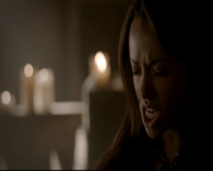 VampireDiariesWorld-dot-org_4x01GrowingPains1236.jpg