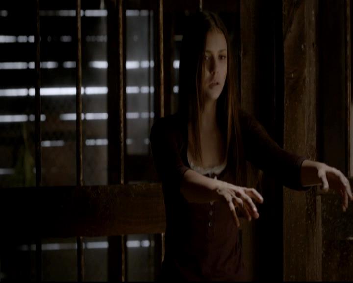 VampireDiariesWorld-dot-org_4x01GrowingPains1306.jpg