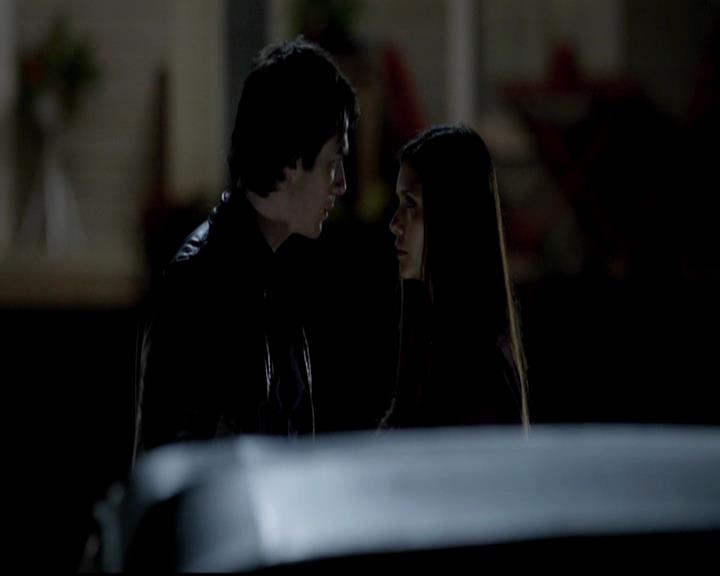 VampireDiariesWorld-dot-org_4x01GrowingPains2027.jpg
