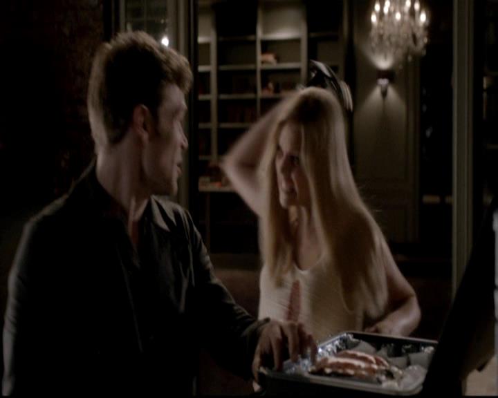 VampireDiariesWorld-dot-org_4x01GrowingPains2069.jpg