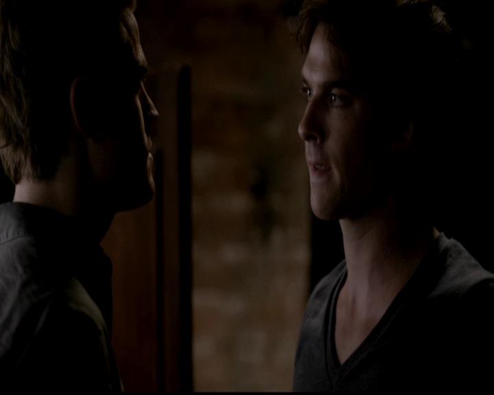 VampireDiariesWorld-dot-org_4x02Memorial0084.jpg