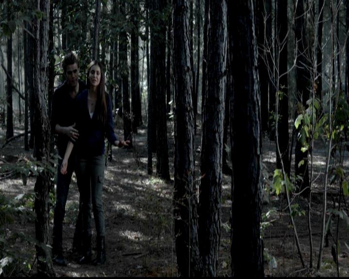 VampireDiariesWorld-dot-org_4x02Memorial0136.jpg