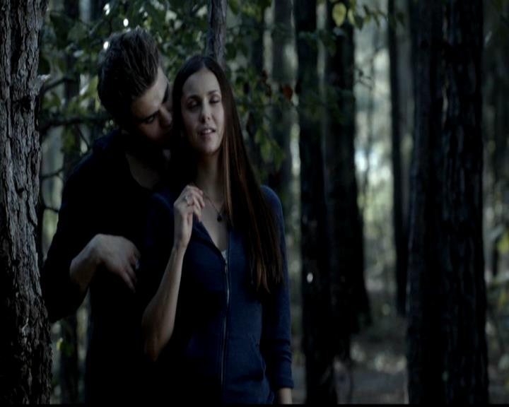 VampireDiariesWorld-dot-org_4x02Memorial0156.jpg