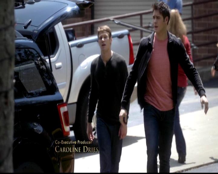 VampireDiariesWorld-dot-org_4x02Memorial0325.jpg