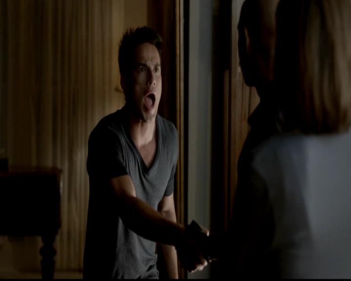 VampireDiariesWorld-dot-org_4x02Memorial0692.jpg