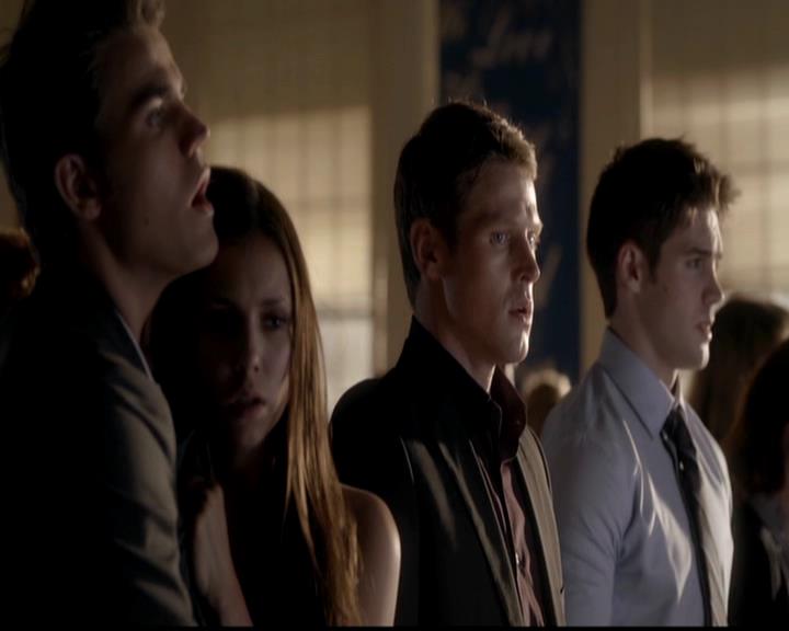 VampireDiariesWorld-dot-org_4x02Memorial1442.jpg