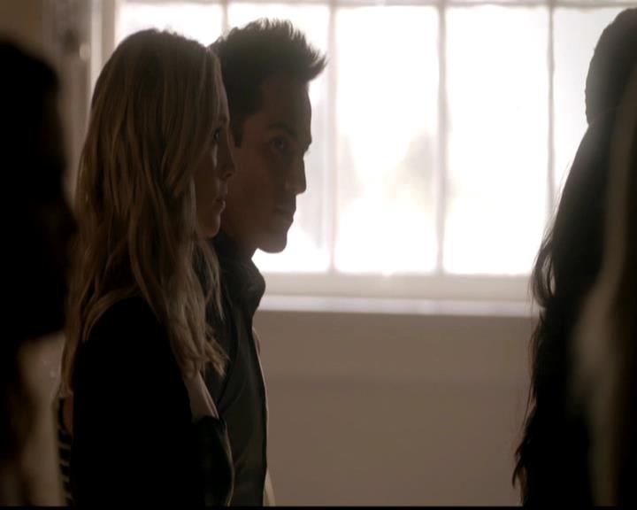 VampireDiariesWorld-dot-org_4x02Memorial1525.jpg